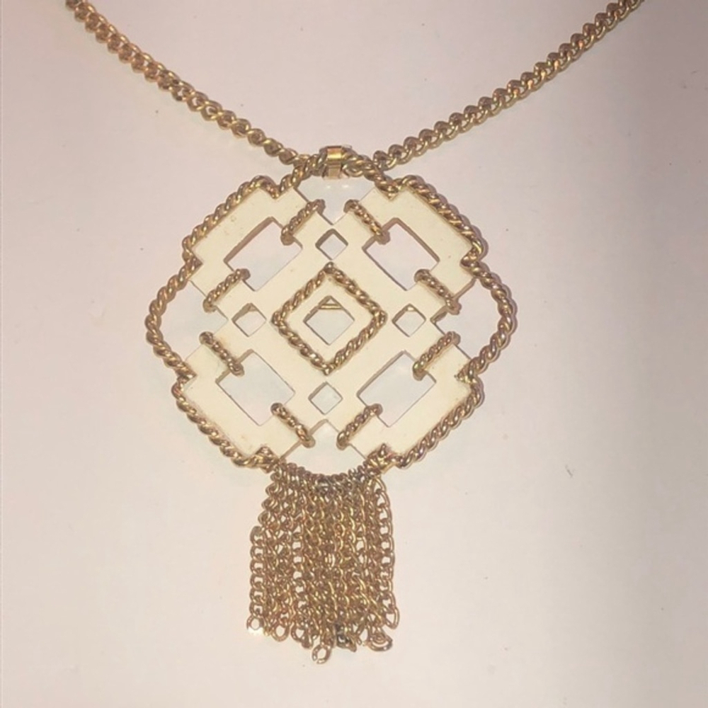 Avon Vintage Gold Tone Off White Enamel Fringe Pendant or Brooch Boho Necklace